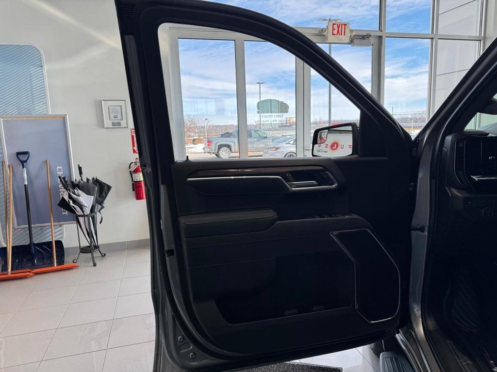 new 2025 Chevrolet Silverado 1500 car, priced at $58,856
