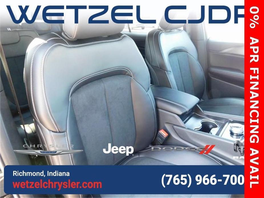 new 2024 Jeep Grand Cherokee L car, priced at $42,639