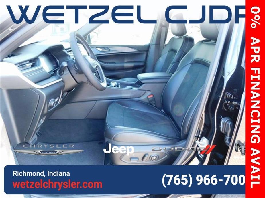 new 2024 Jeep Grand Cherokee L car, priced at $42,639