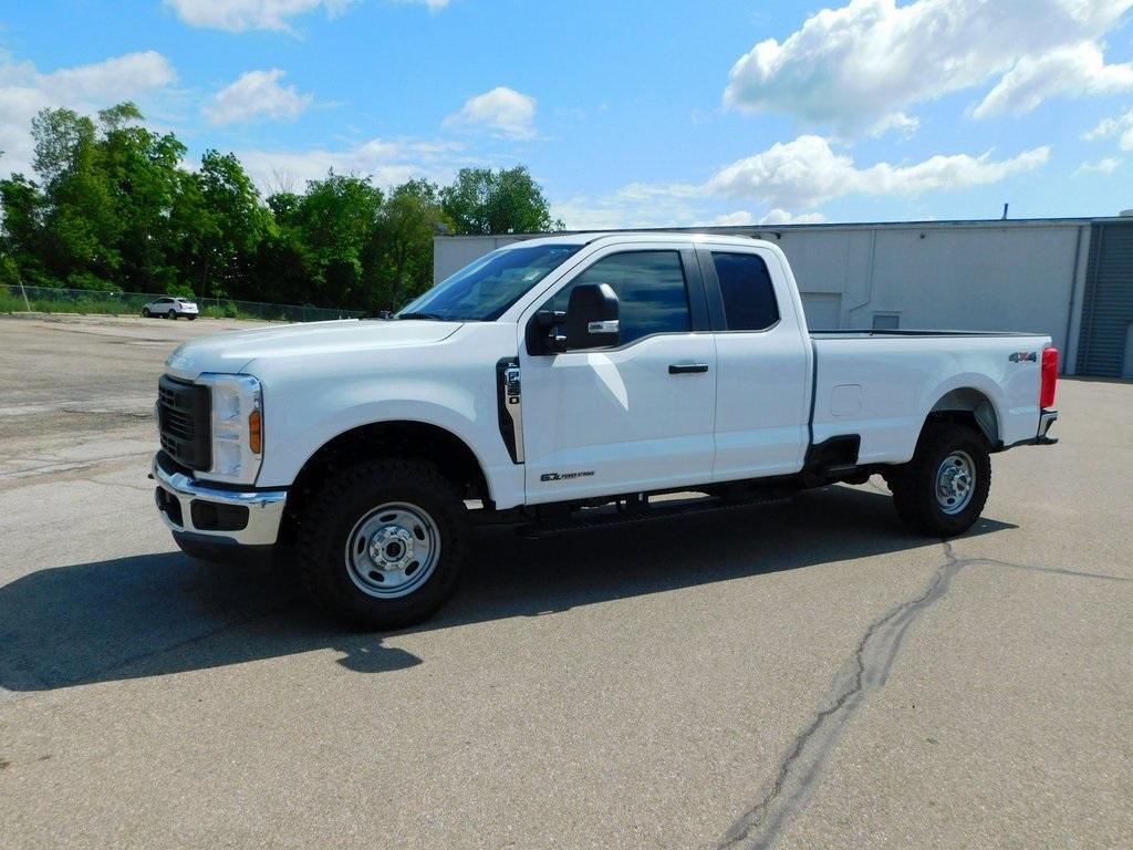 new 2025 Ford F-350 car, priced at $65,535