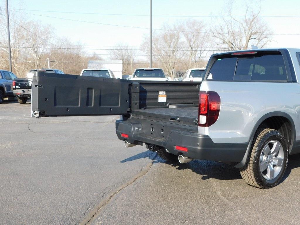 new 2025 Honda Ridgeline car, priced at $45,746