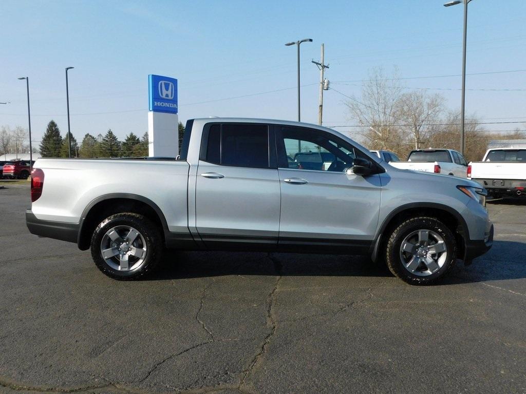 new 2025 Honda Ridgeline car, priced at $45,746