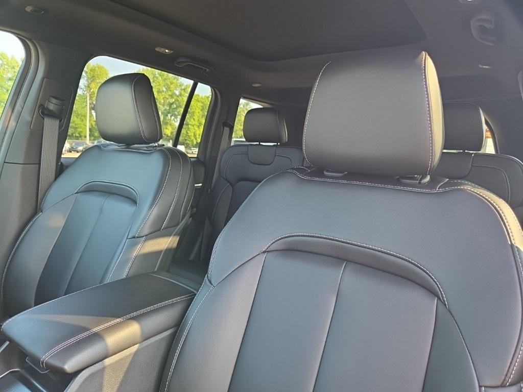 new 2025 Jeep Grand Cherokee car, priced at $46,745