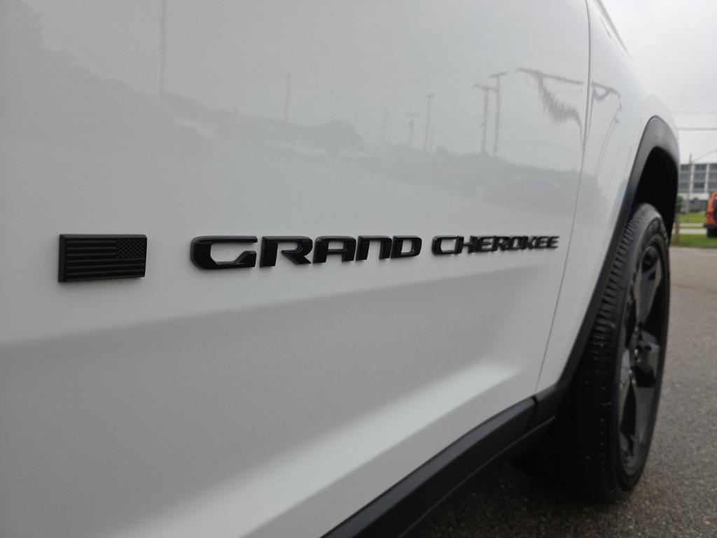 used 2024 Jeep Grand Cherokee car, priced at $39,645