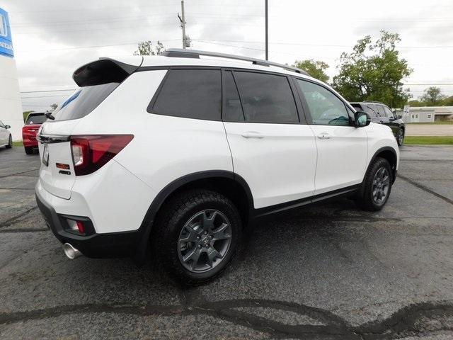 new 2025 Honda Passport car, priced at $44,131