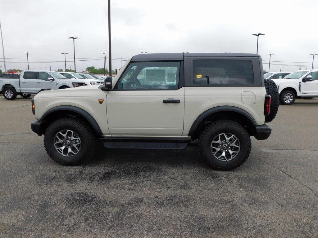 new 2025 Ford Bronco car, priced at $54,435