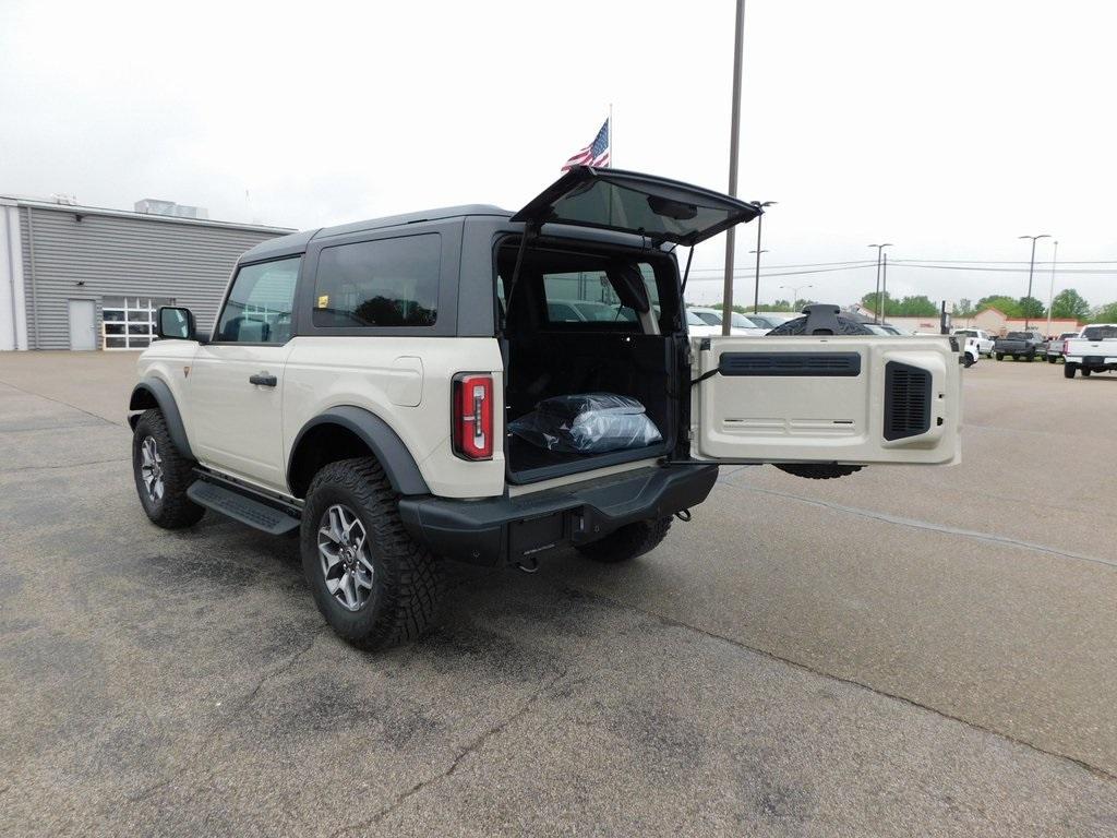 new 2025 Ford Bronco car, priced at $54,435