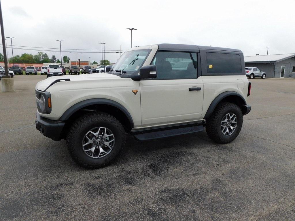 new 2025 Ford Bronco car, priced at $54,435