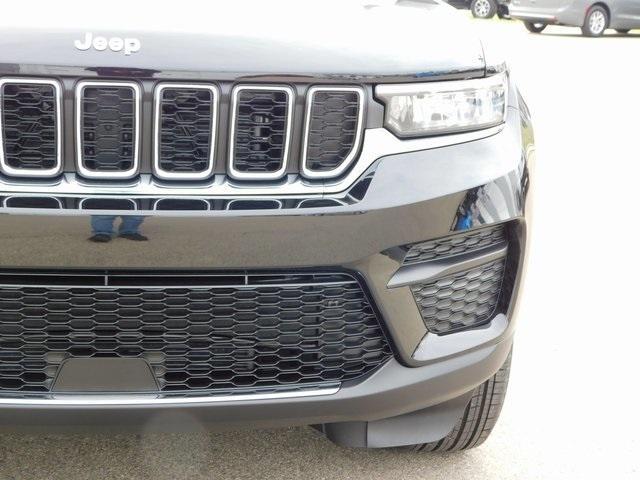 new 2025 Jeep Grand Cherokee car, priced at $39,375