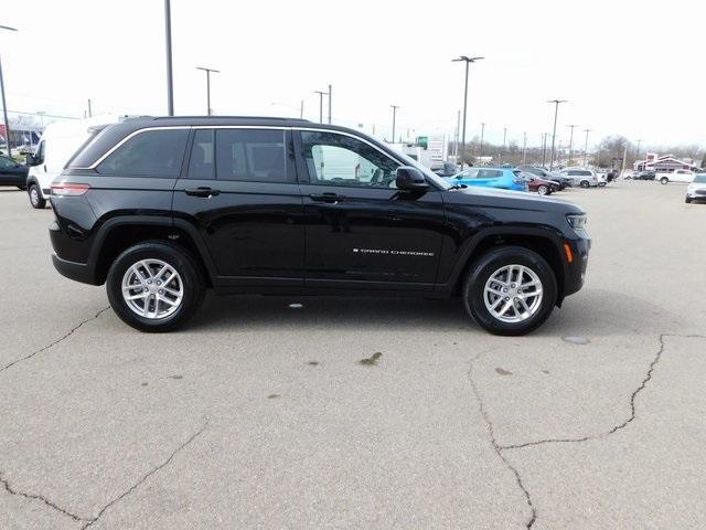 new 2025 Jeep Grand Cherokee car, priced at $39,375