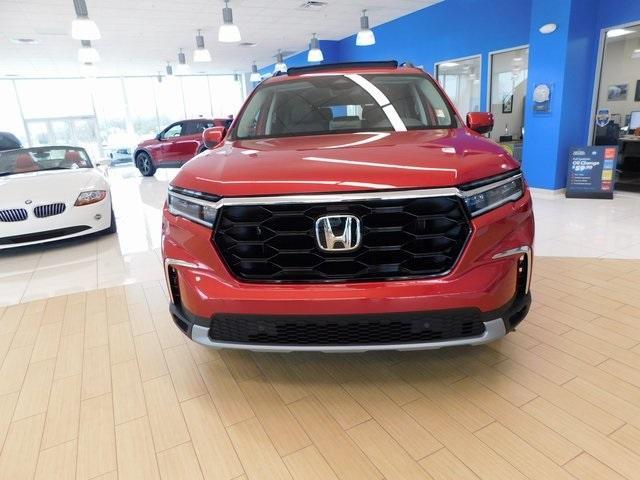 new 2025 Honda Pilot car, priced at $49,757