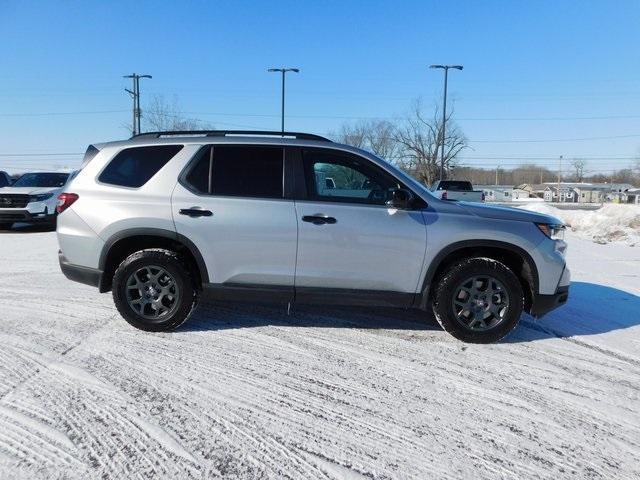 new 2025 Honda Pilot car, priced at $50,850