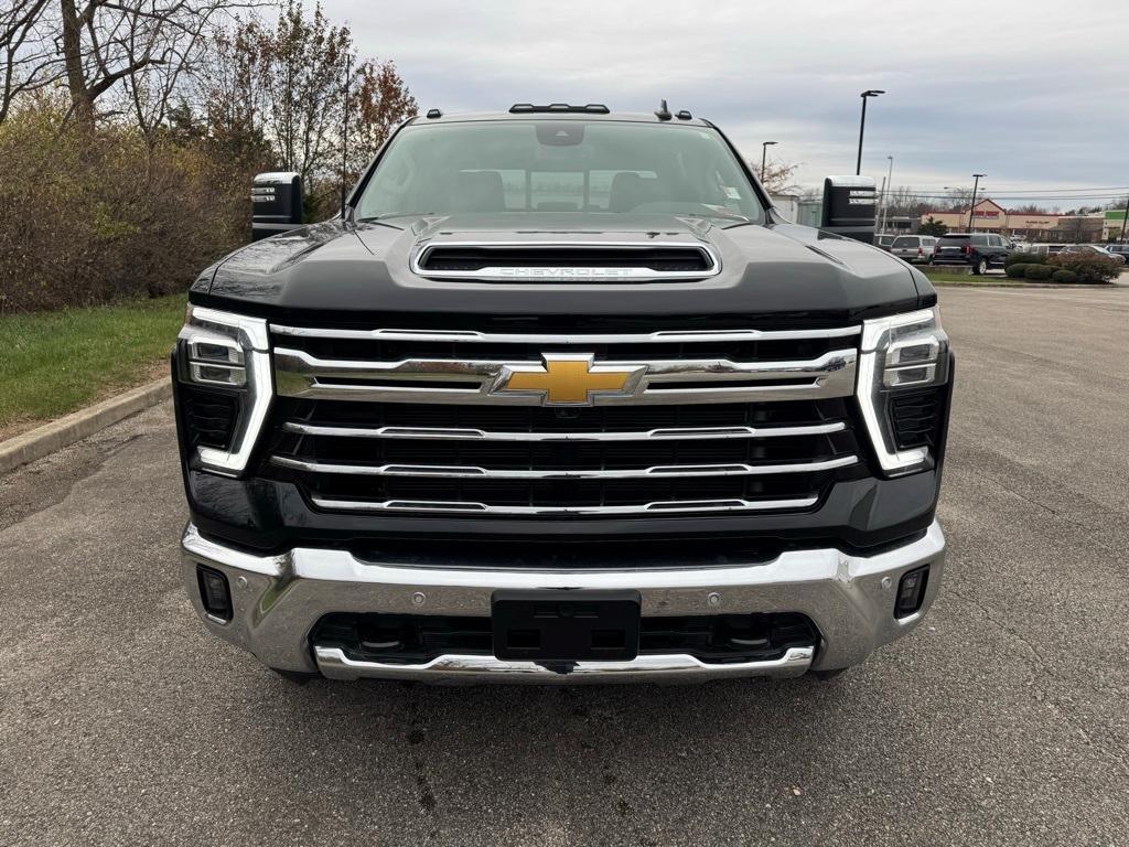 new 2025 Chevrolet Silverado 3500 car, priced at $73,090