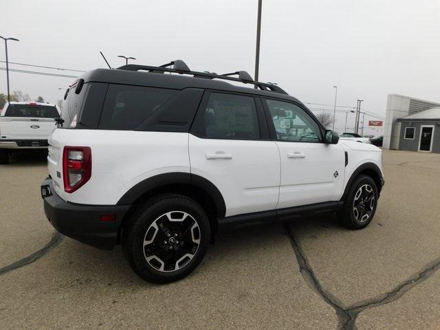 new 2024 Ford Bronco Sport car, priced at $35,915