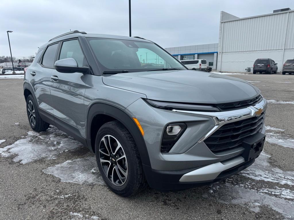 new 2025 Chevrolet TrailBlazer car, priced at $27,982