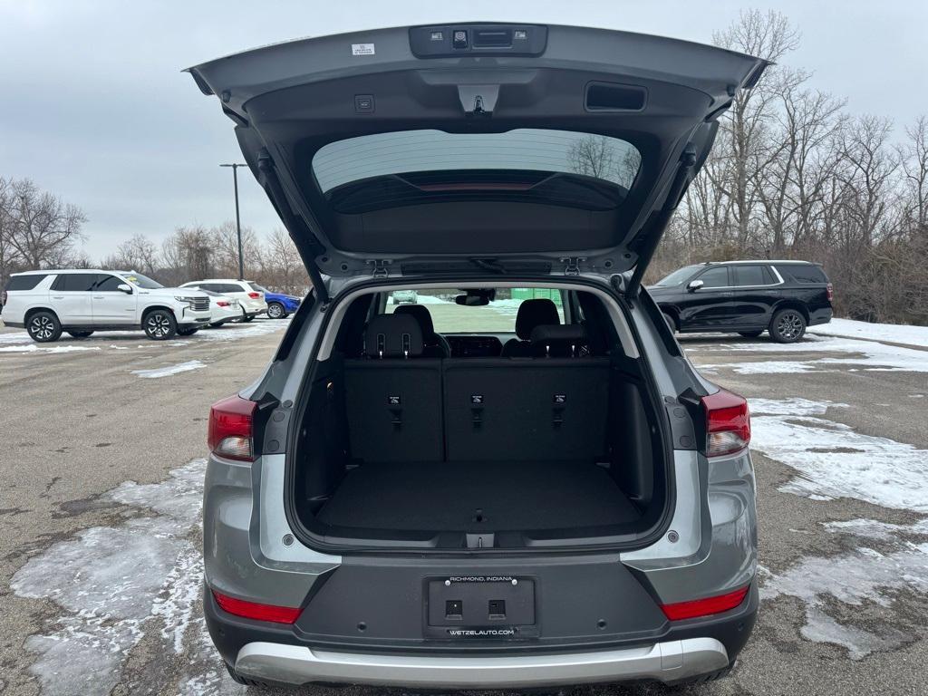 new 2025 Chevrolet TrailBlazer car, priced at $27,982