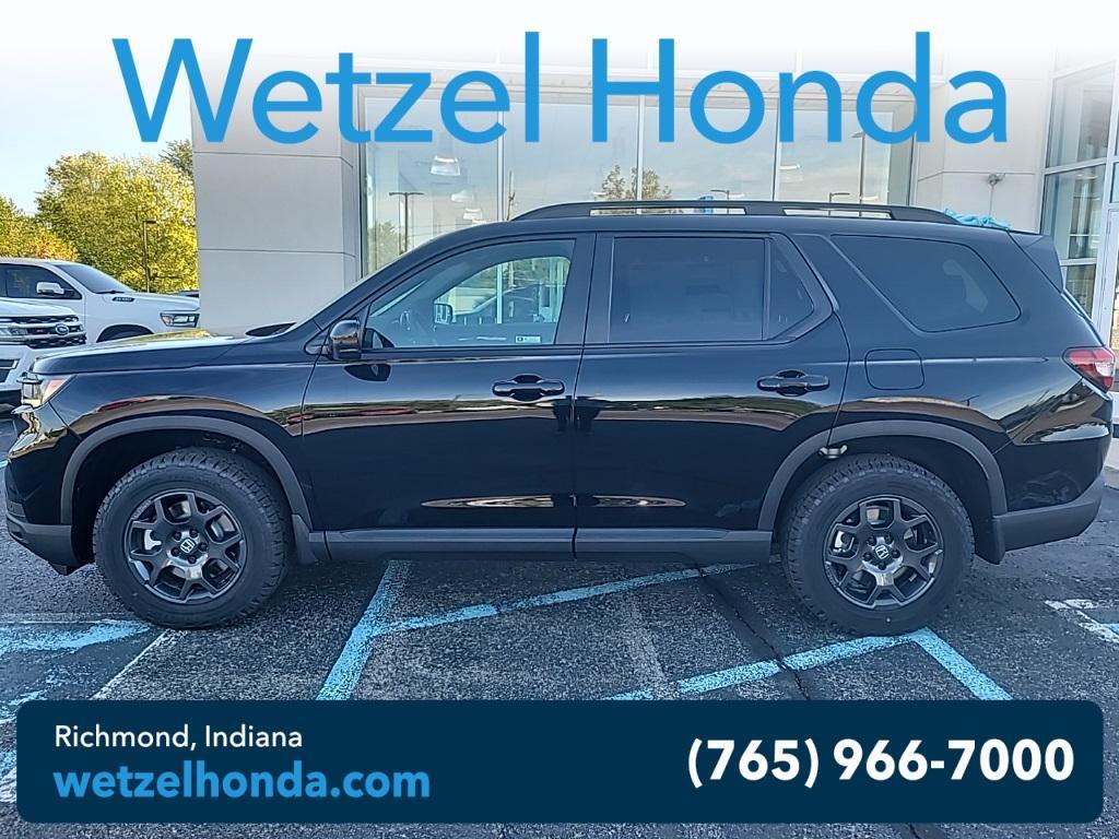 new 2025 Honda Pilot car, priced at $49,560