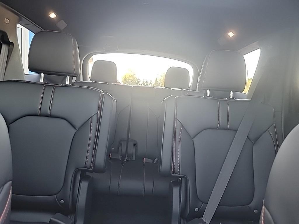 new 2025 Honda Pilot car, priced at $49,560