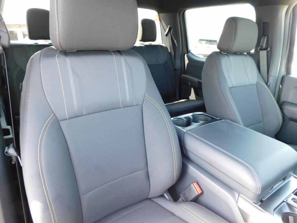 new 2025 Ford F-150 car, priced at $47,322