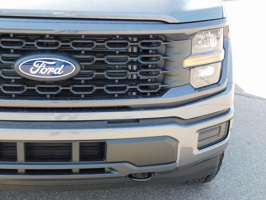 new 2025 Ford F-150 car, priced at $47,322