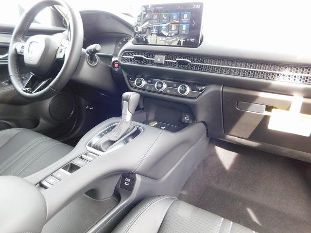 used 2025 Honda HR-V car, priced at $29,990