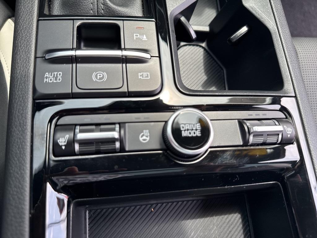 used 2025 Kia K5 car, priced at $29,999