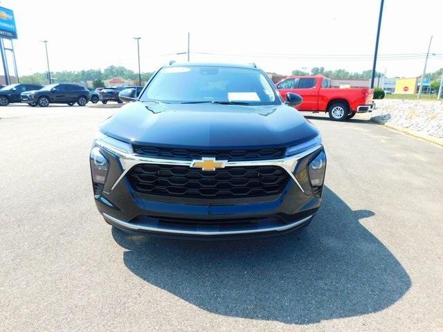 new 2025 Chevrolet Trax car, priced at $25,485
