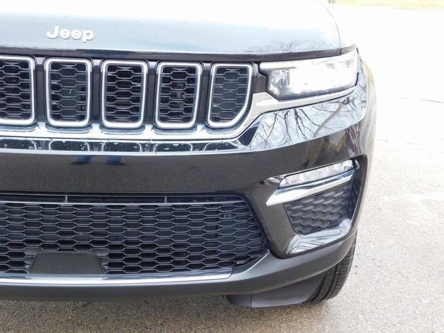 used 2022 Jeep Grand Cherokee car, priced at $32,488