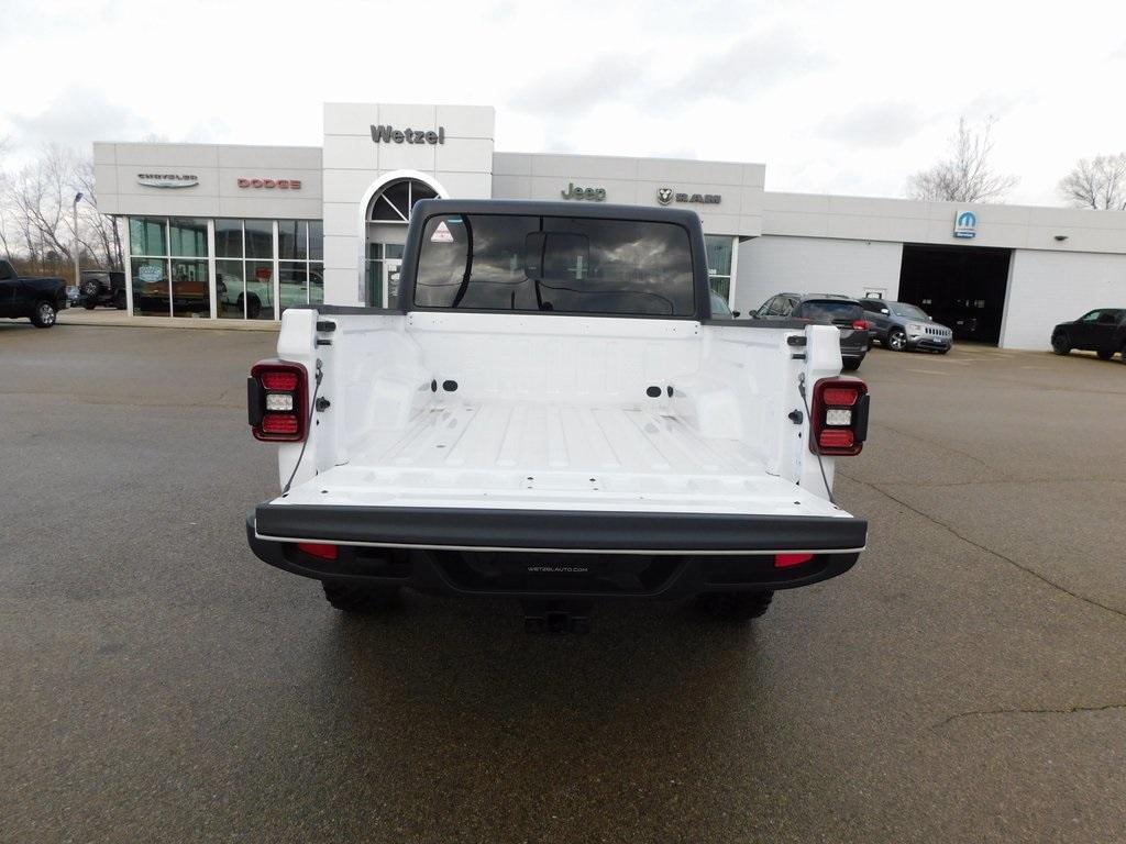 new 2024 Jeep Gladiator car, priced at $48,899