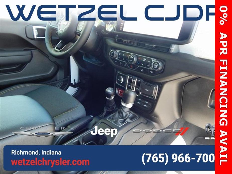 new 2024 Jeep Gladiator car, priced at $41,690