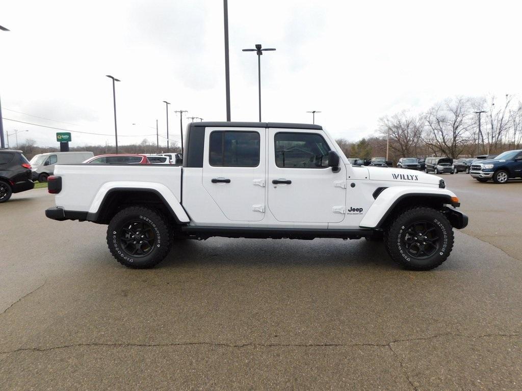 new 2024 Jeep Gladiator car, priced at $48,899