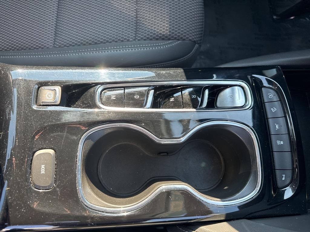 used 2023 Buick Envision car, priced at $27,888