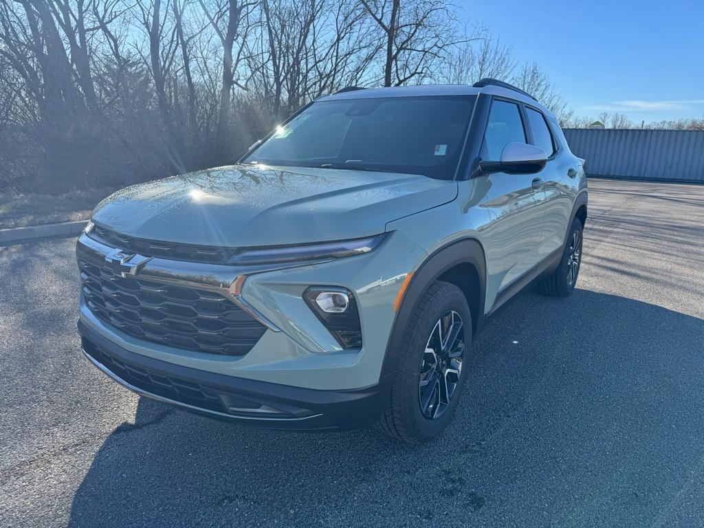 new 2025 Chevrolet TrailBlazer car, priced at $33,675