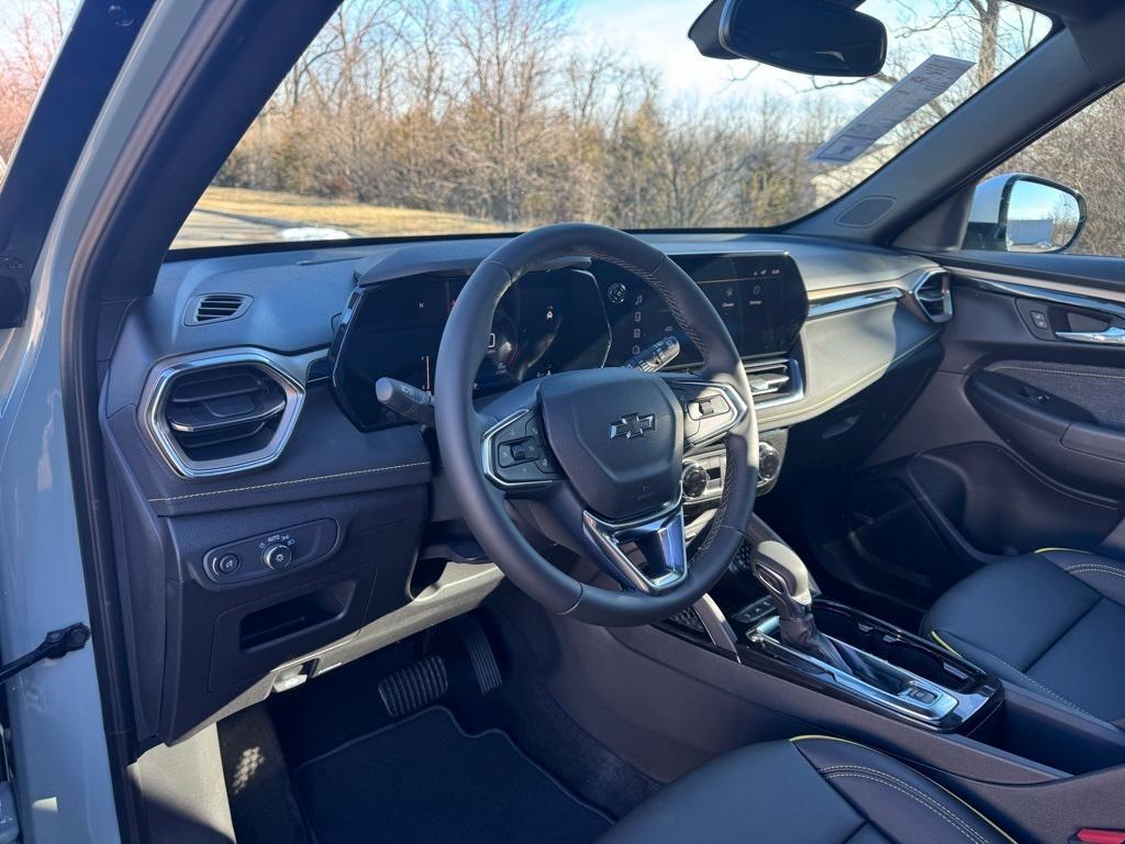 new 2025 Chevrolet TrailBlazer car, priced at $33,675