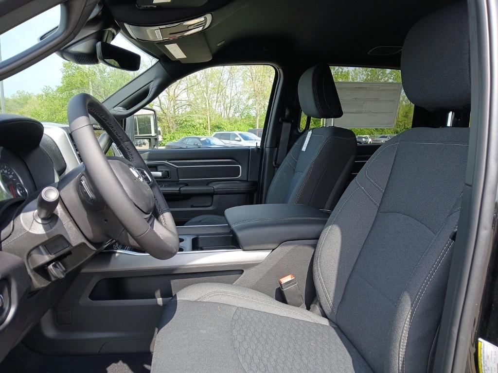 new 2025 Ram 3500 car, priced at $71,922
