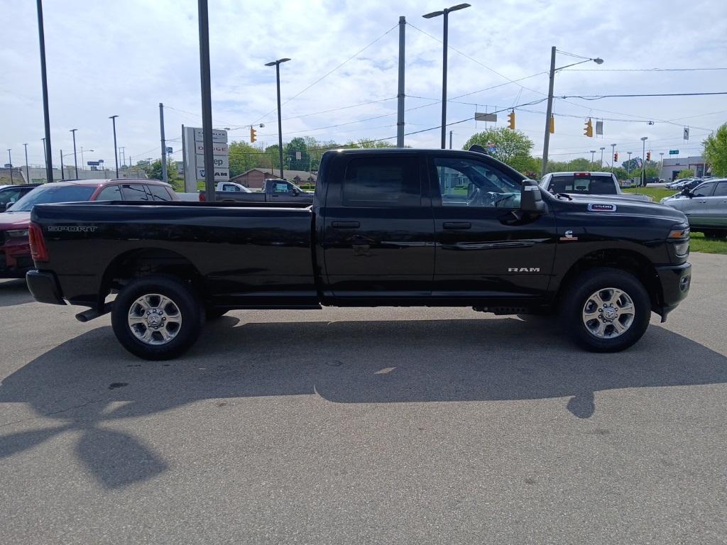 new 2025 Ram 3500 car, priced at $71,922