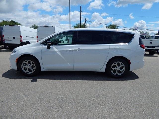 new 2024 Chrysler Pacifica car, priced at $46,049