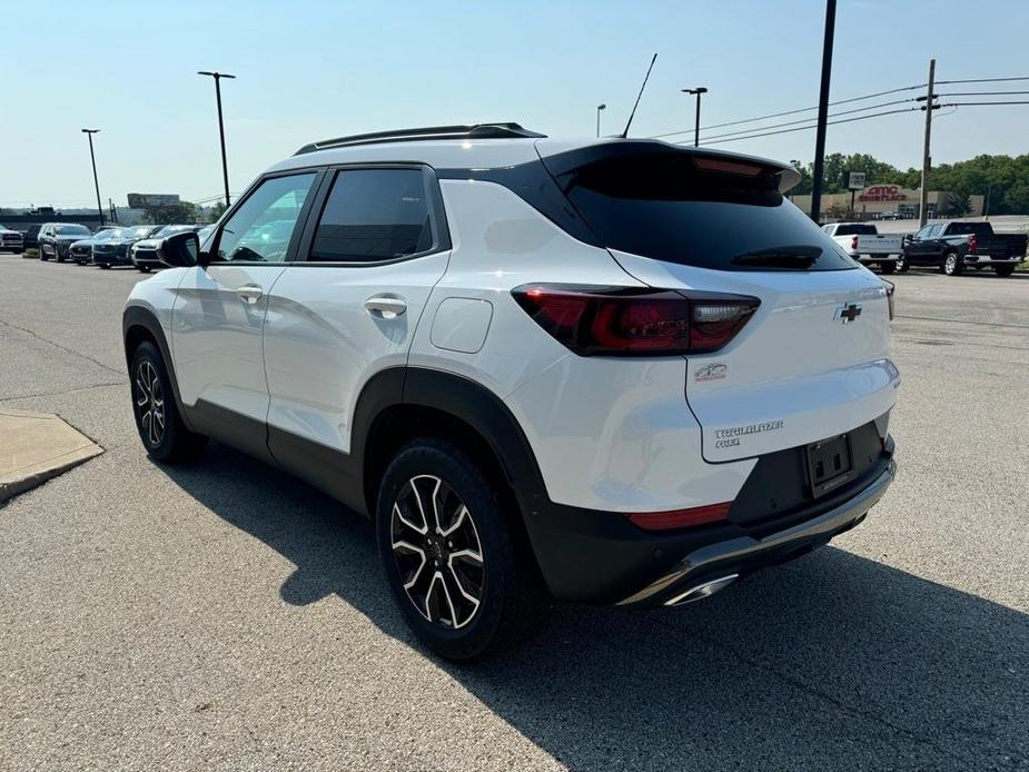 new 2024 Chevrolet TrailBlazer car, priced at $30,110