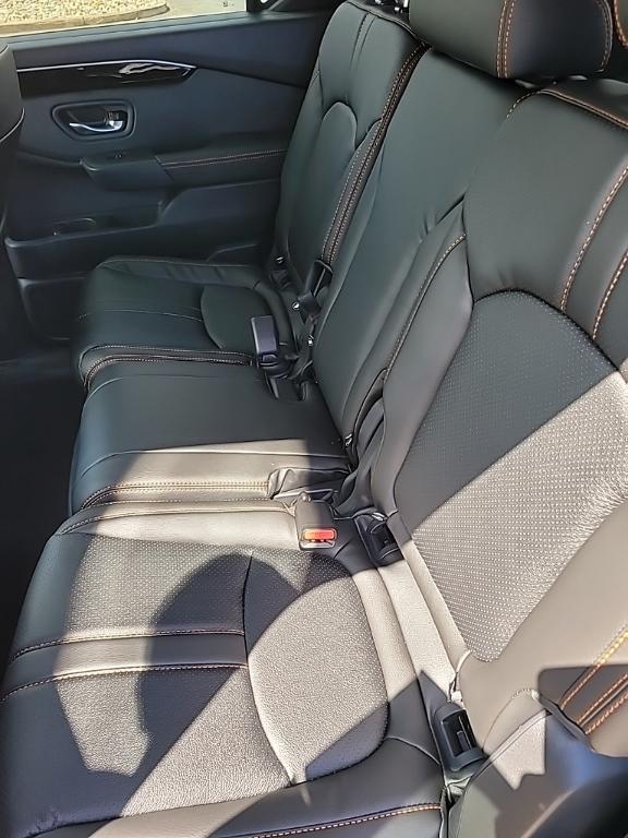 new 2025 Honda Pilot car, priced at $42,688