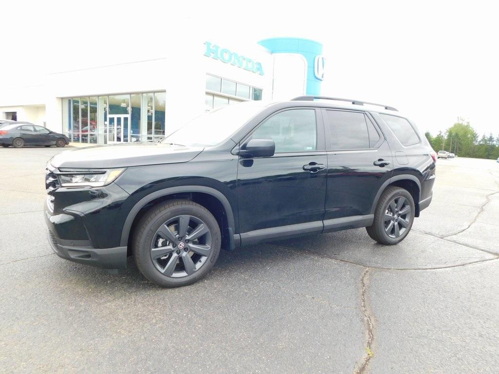 new 2025 Honda Pilot car, priced at $43,795