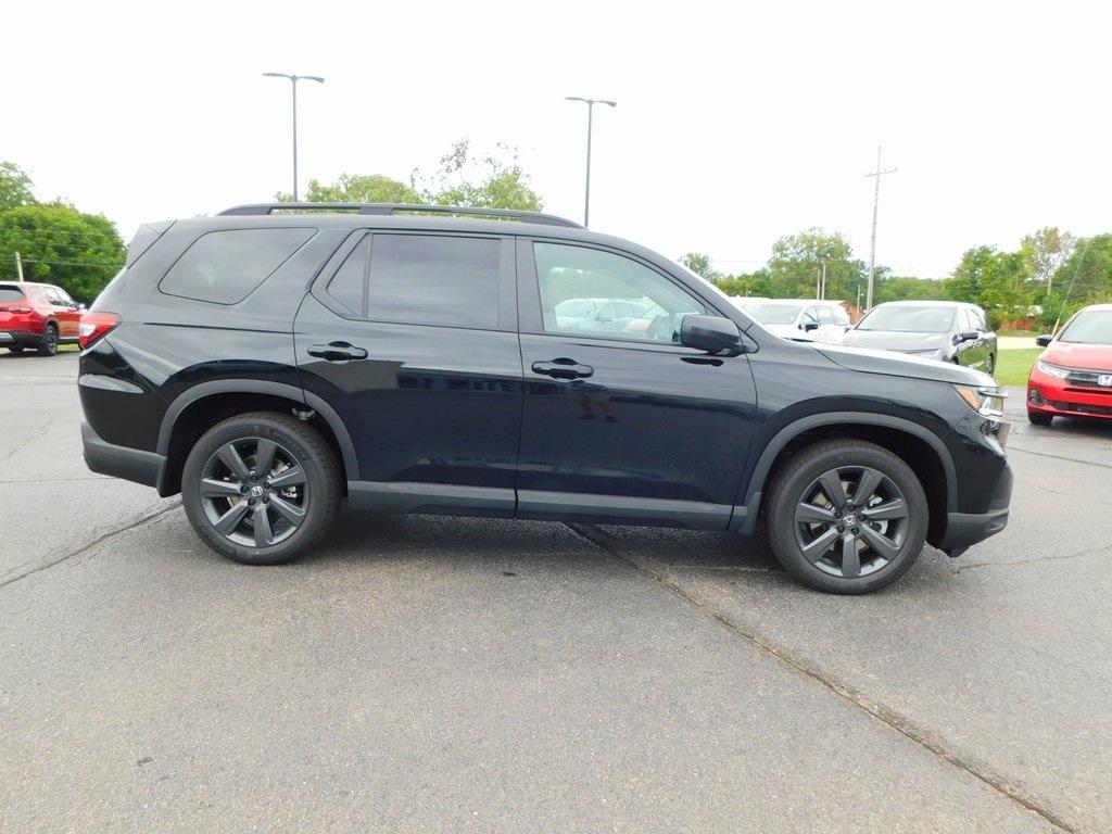 new 2025 Honda Pilot car, priced at $43,795