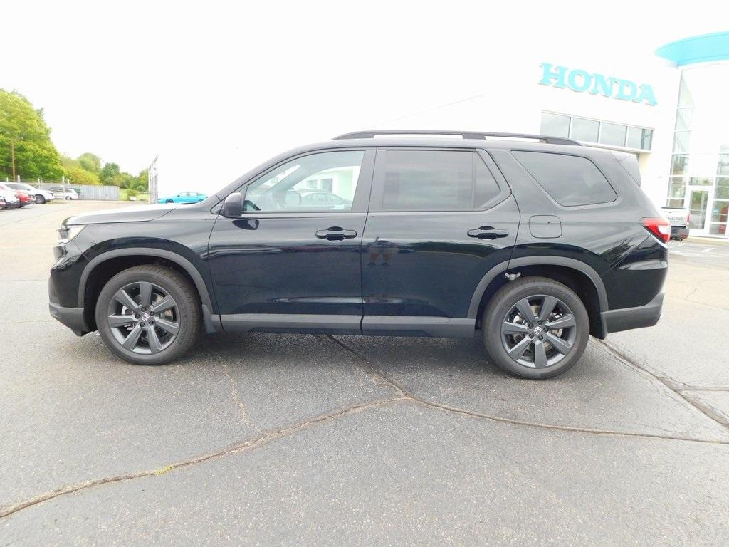 new 2025 Honda Pilot car, priced at $43,795