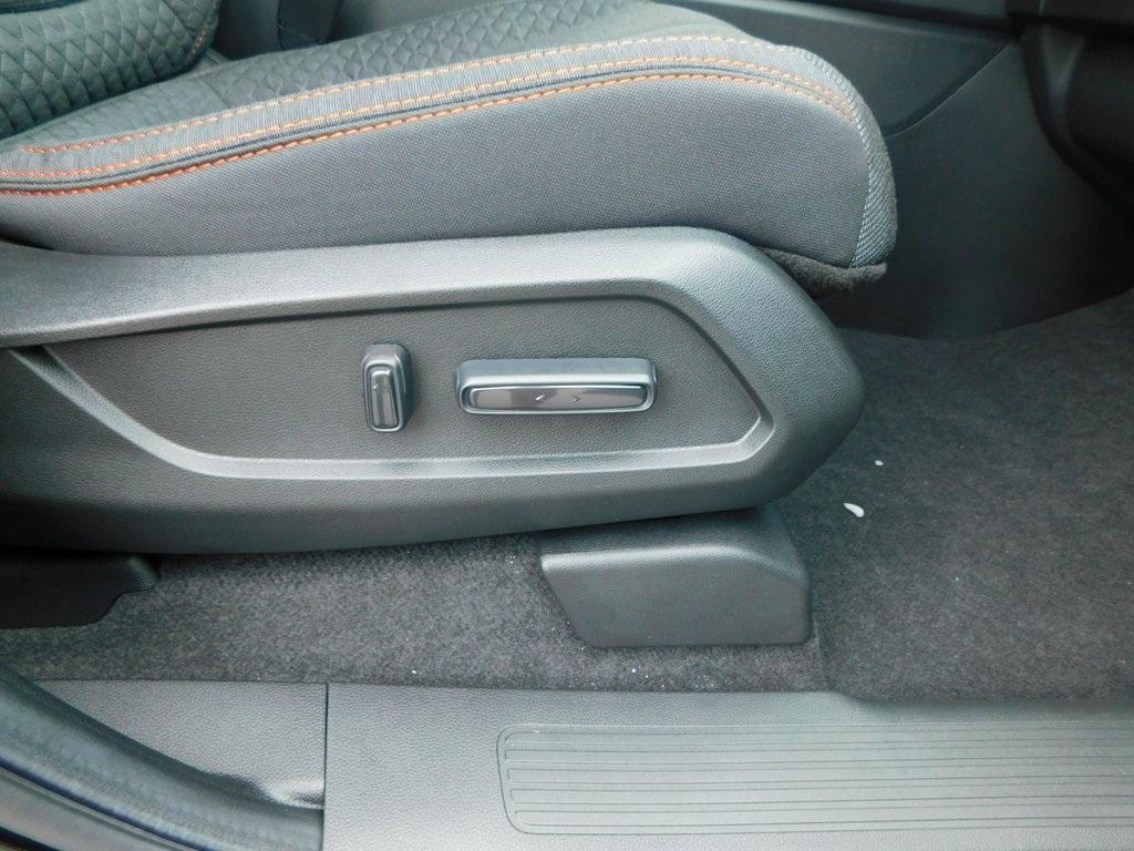 new 2025 Honda Pilot car, priced at $43,795