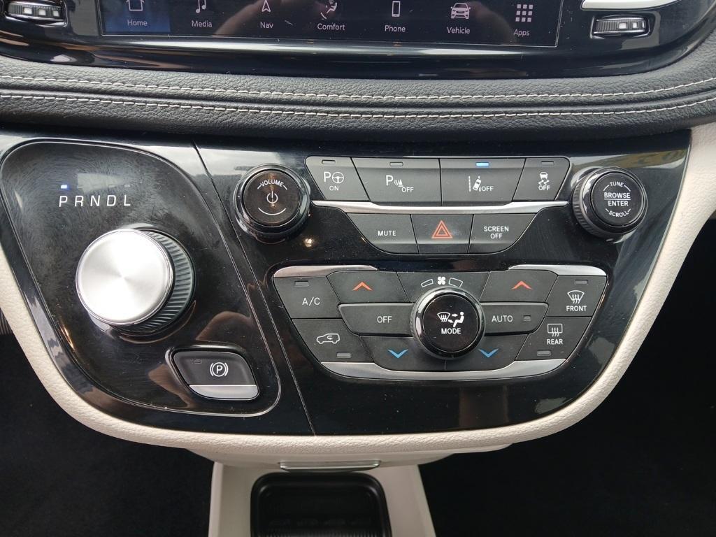 used 2022 Chrysler Pacifica Hybrid car, priced at $25,775