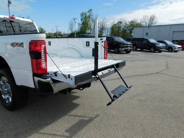 new 2025 Ford F-350 car, priced at $90,005