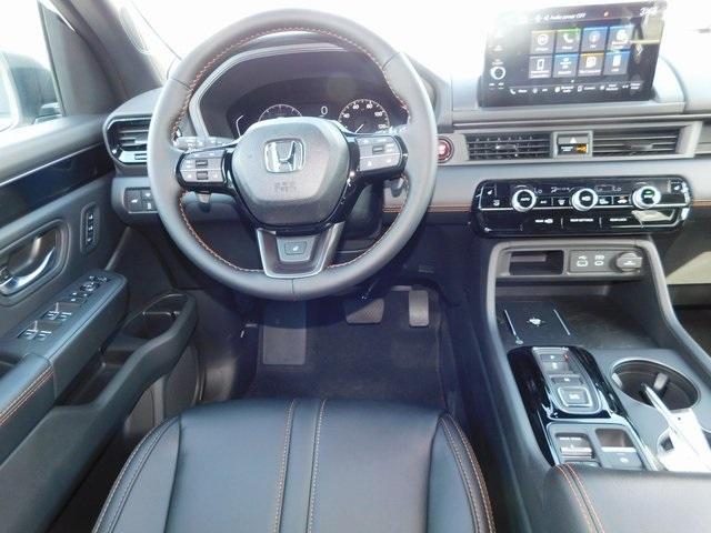 new 2025 Honda Pilot car, priced at $49,458