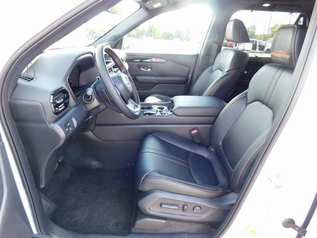 new 2025 Honda Pilot car, priced at $49,458