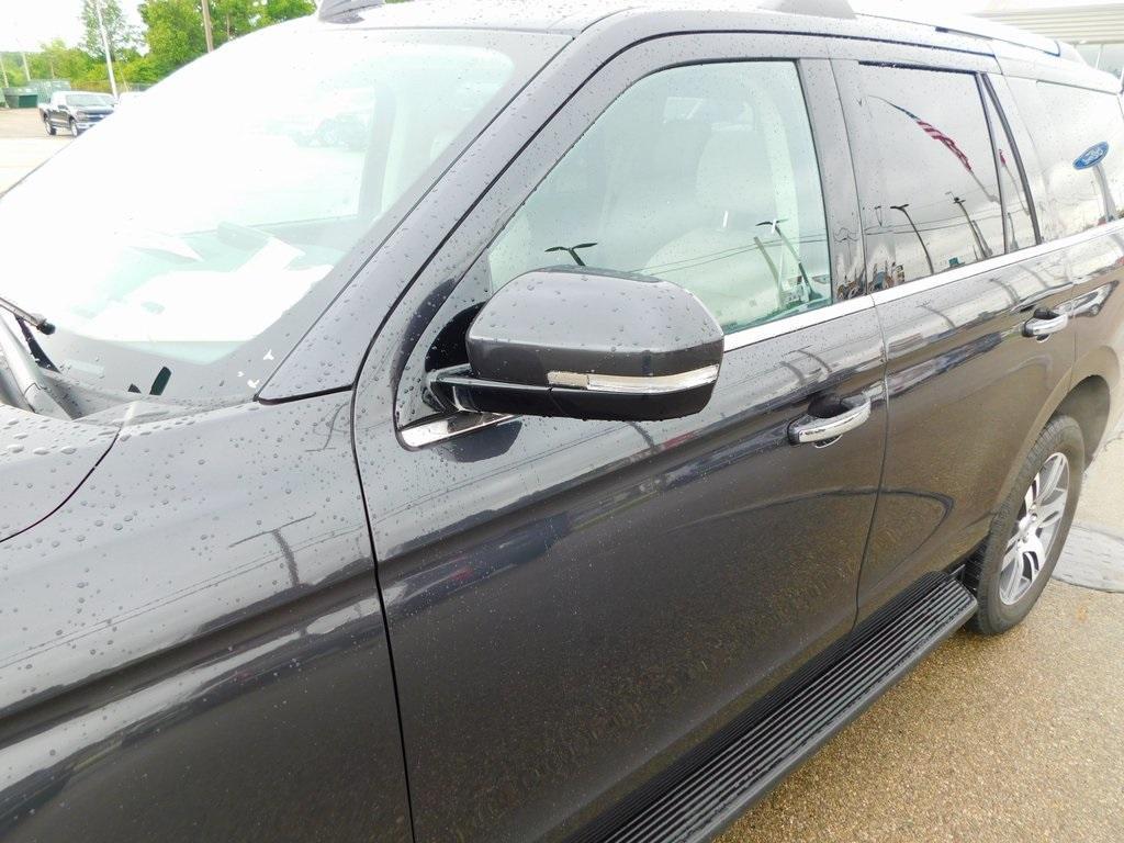 used 2024 Ford Expedition car, priced at $59,995