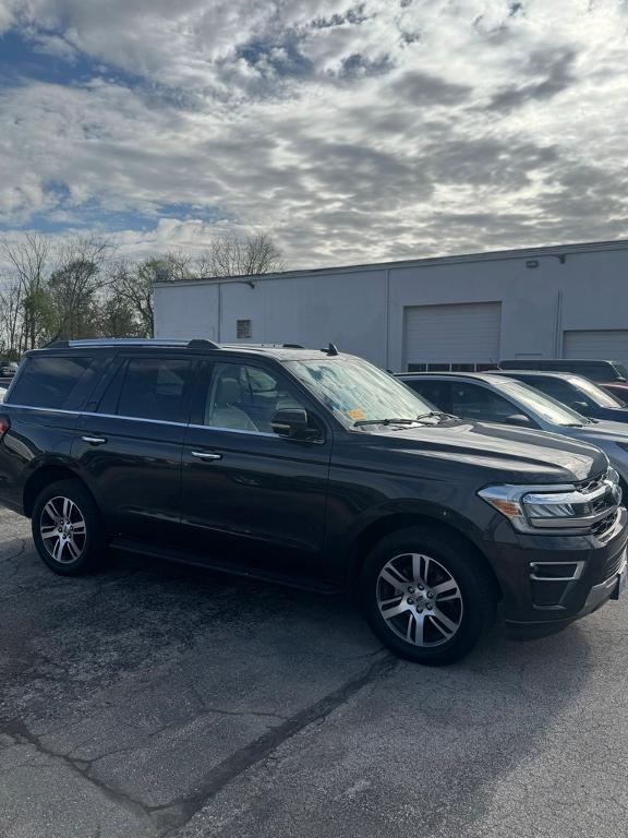 used 2024 Ford Expedition car, priced at $64,999