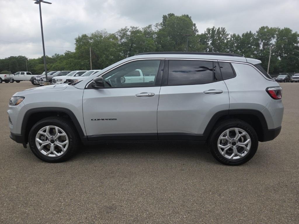 new 2025 Jeep Compass car, priced at $27,760
